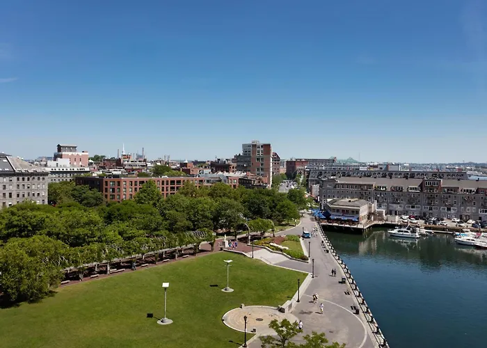 Boston Marriott Long Wharf Hotel